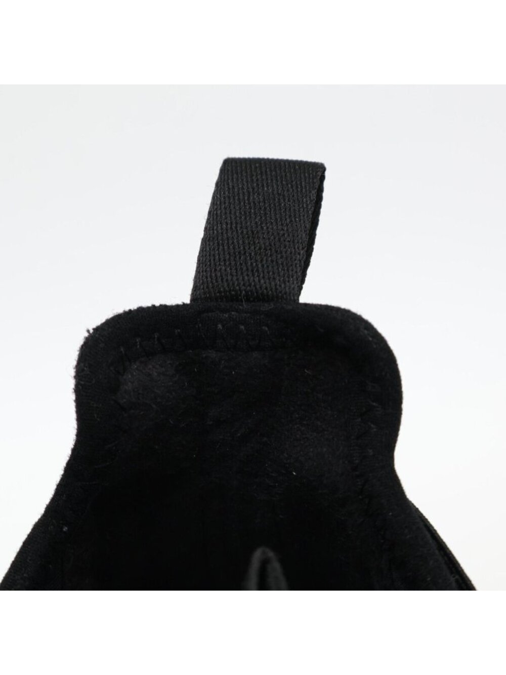Chanel Velvet Calfskin & Mixed Fiber CC Logo Quilted Embossed Sole Low Cut - Picture 12 of 15